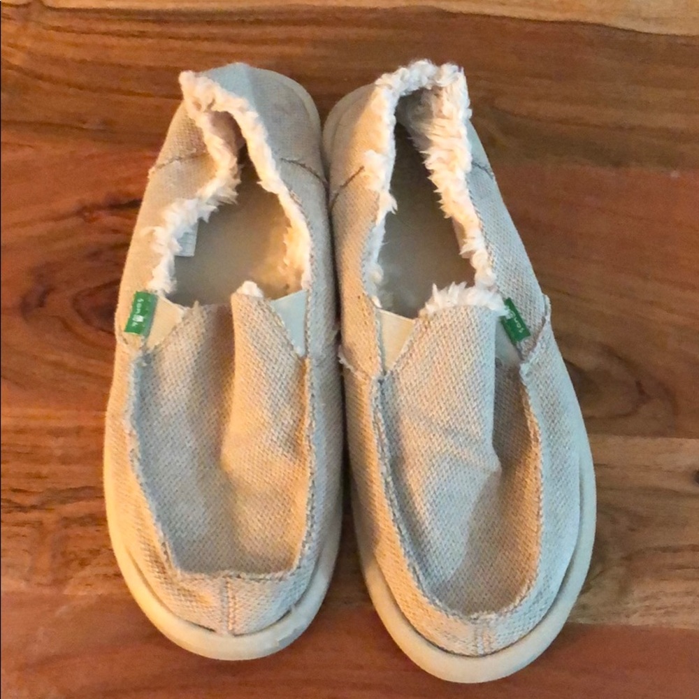 Fur Lined Canvas Sanuks